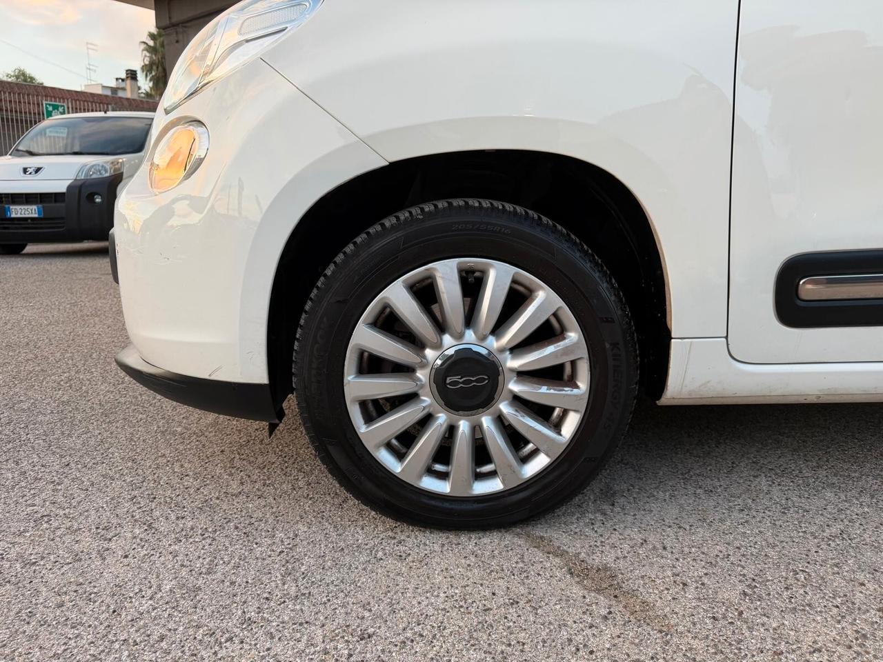 Fiat 500L 0.9CC LOUNGE 85CV 62KW OK NEOPATENTATI ANNO 2014