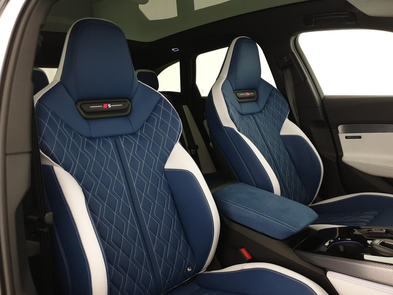 Avant 3.0TFSI 367CV quattro Stronic Sport Attitude