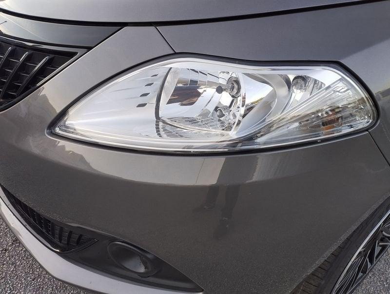 Lancia Ypsilon 1.0 FireFly 5 porte S&S Hybrid Oro