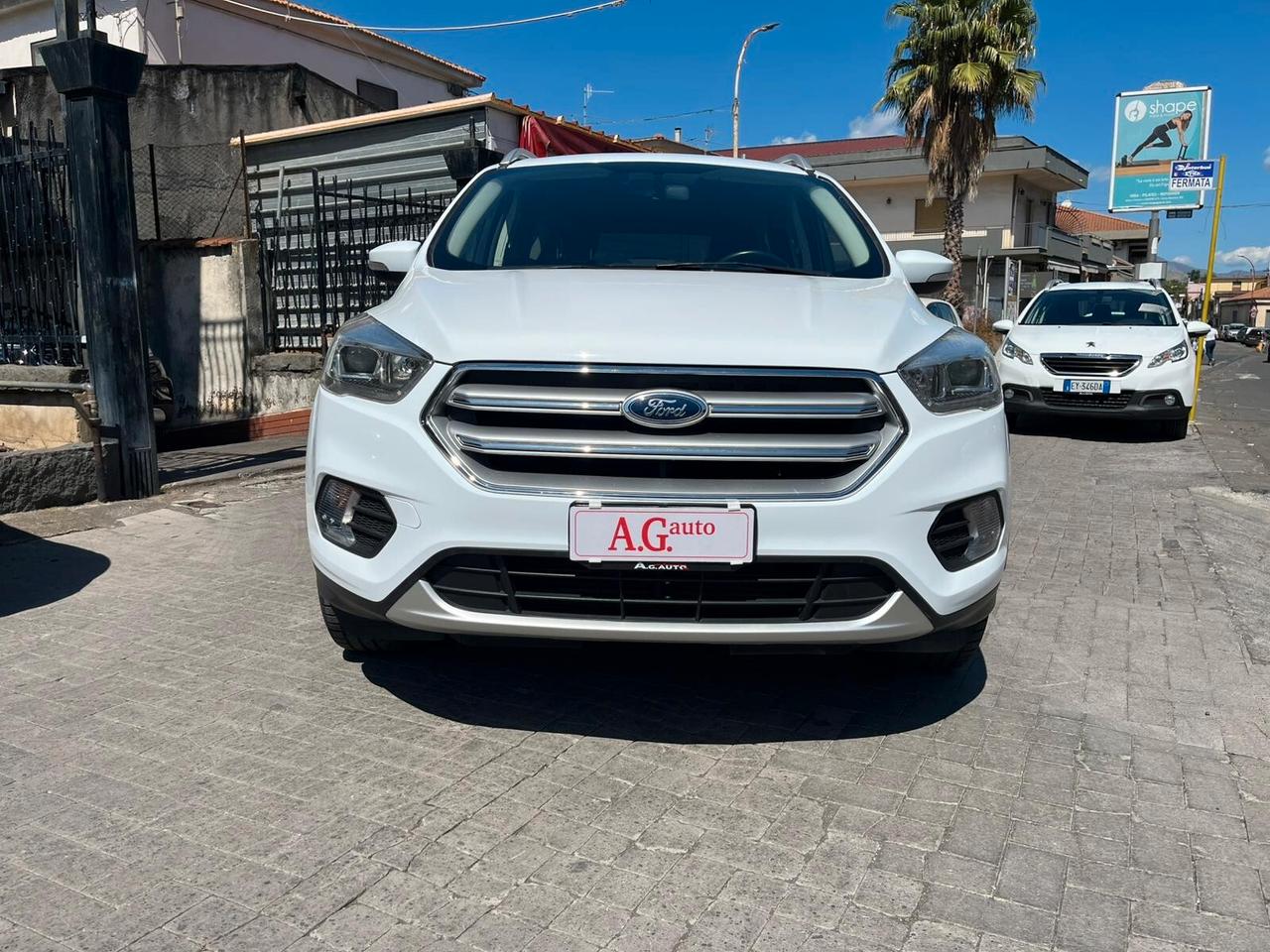Ford Kuga 2.0 TDCI 120 CV S&S 2WD Powershift Business