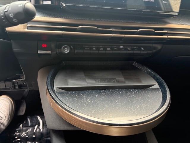 Lancia Ypsilon Hybrid e-DCT LX