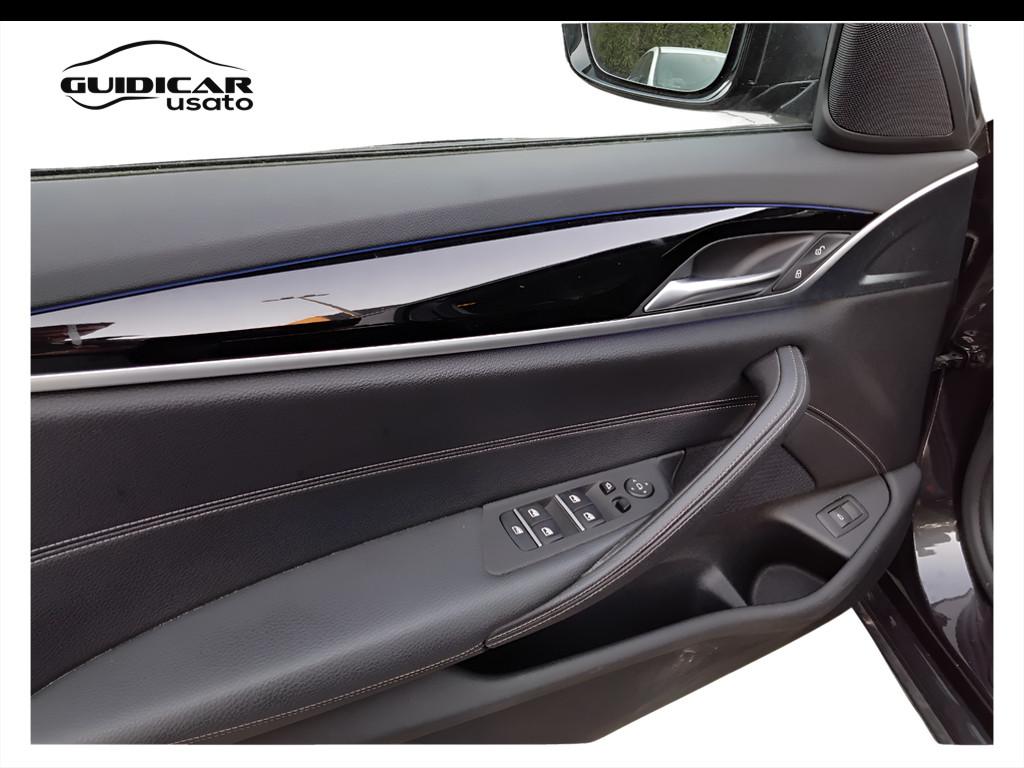 BMW Serie 5 G31 2020 Touring LCI - 520d Touring mhev 48V xdrive Luxury auto