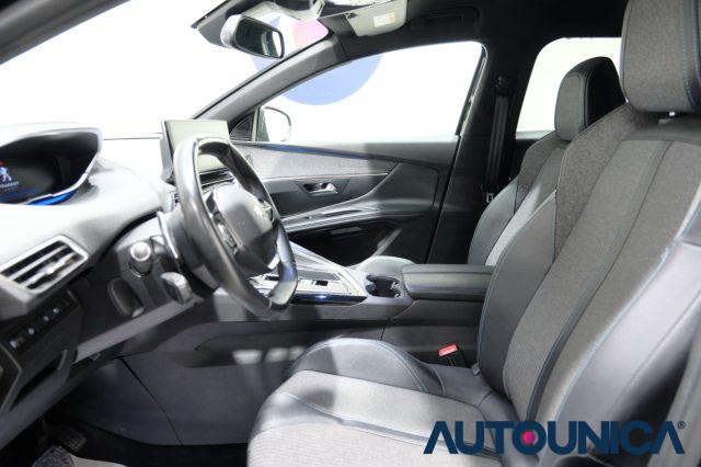 PEUGEOT 3008 HYBRID4 300 E-EAT8 ALLURE PACK