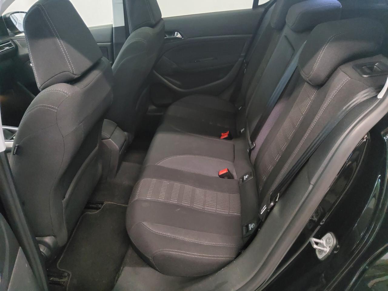 Peugeot 308 BlueHDi 120 S&S Allure