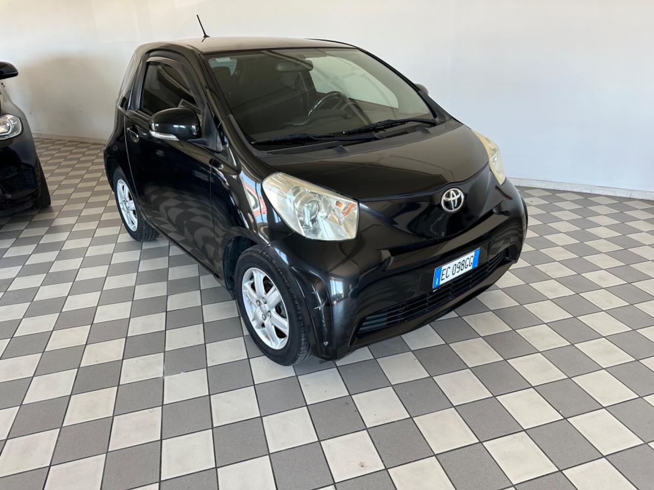 Toyota iQ 1.0 Sol