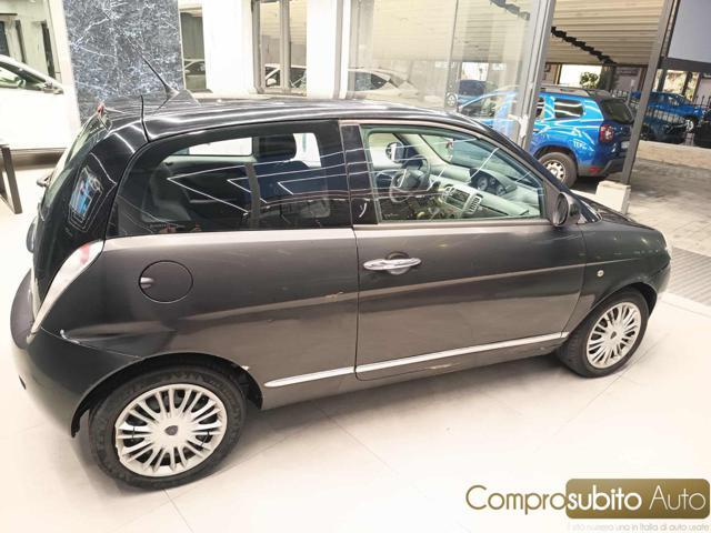 LANCIA Ypsilon 1.2 69 CV Unyca