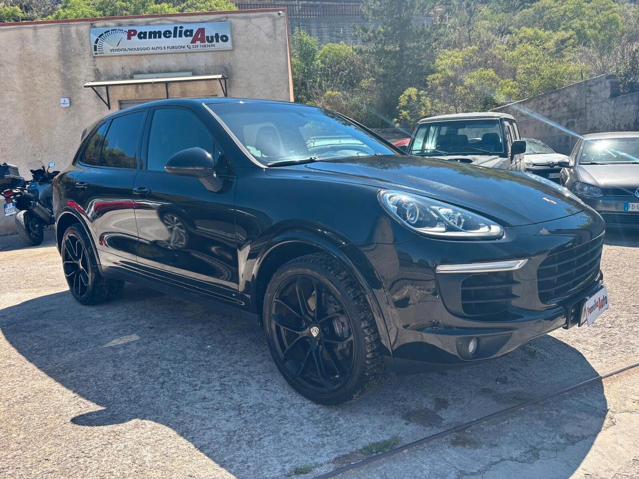 Porsche Cayenne 3.0 Diesel Platinum Edition - 2018