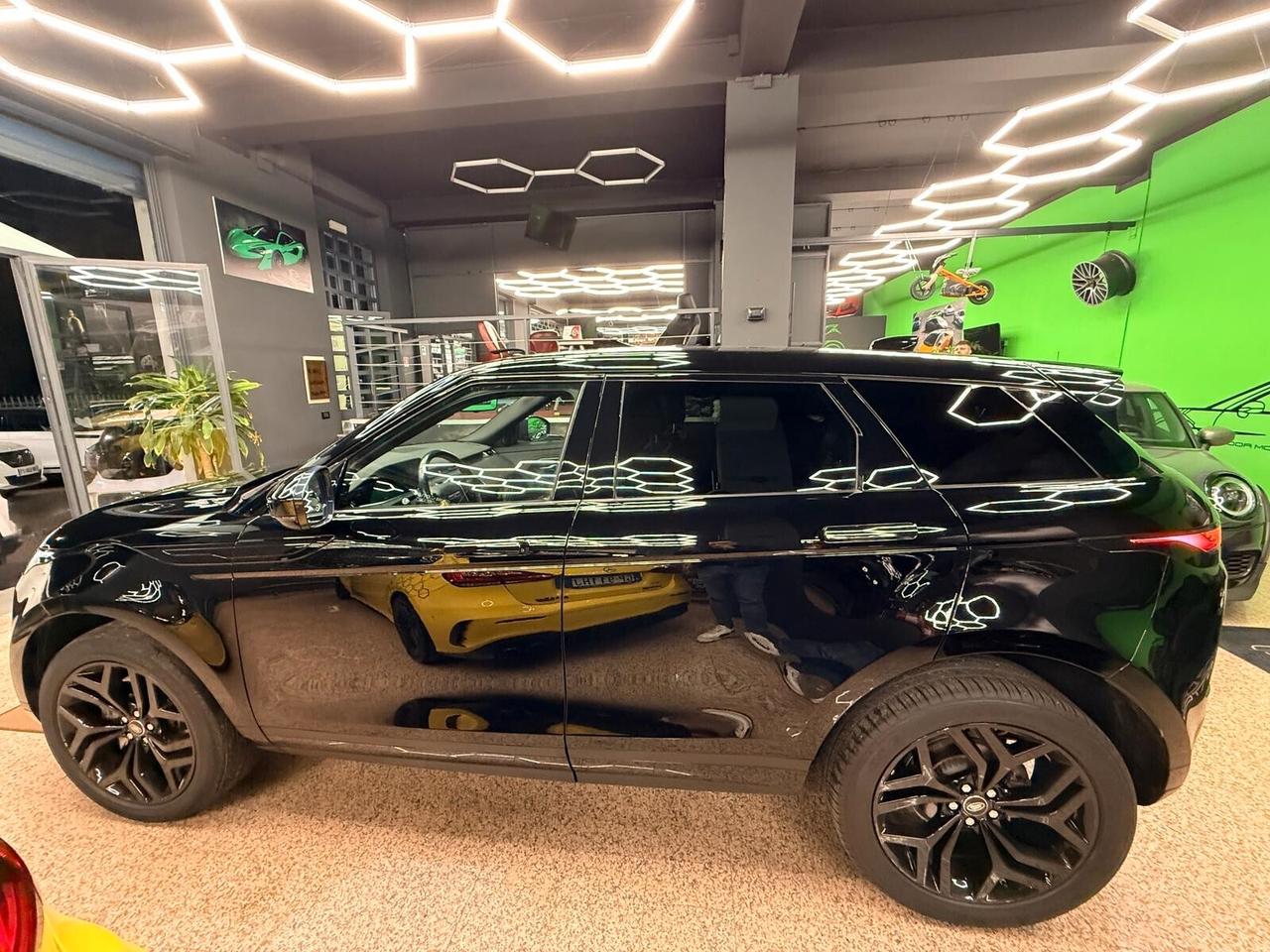 Land Rover Range Evoque DARK EDITION AUTOCARRO 5 POSTI