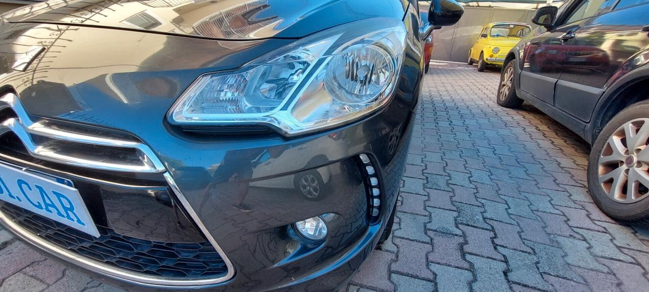 DS3 CONNECTED SPORT CHIC 1,6 DIESEL 75 CV NAVI LEGA SENSORI RETROCAMERA STRAFULL OPTIONAL