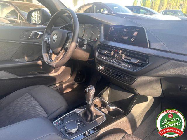 BMW 116 d 5p. Business Advantage Navi Led