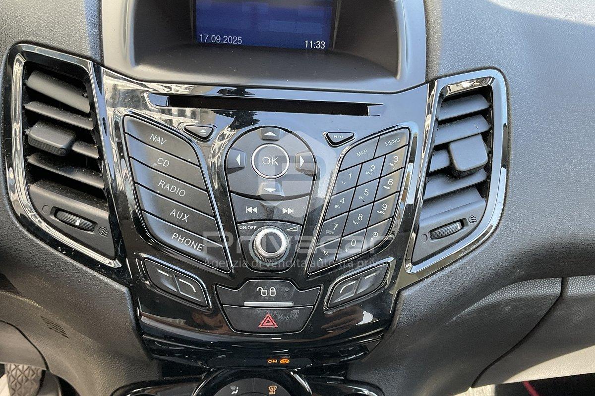 FORD Fiesta 1.5 TDCi 75CV 5 porte Titanium