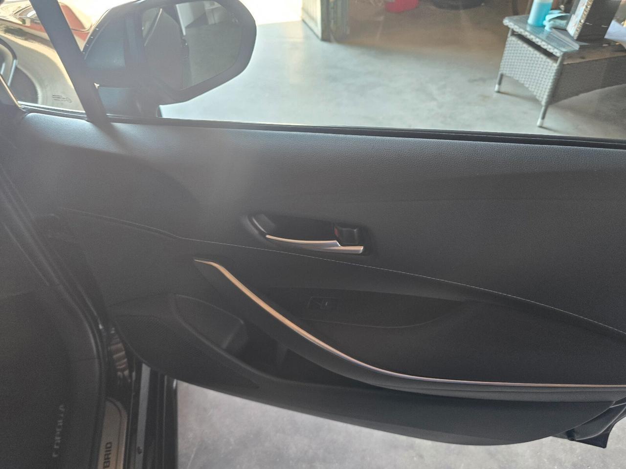 Toyota Corolla Touring Sports 1.8 Hybrid Business