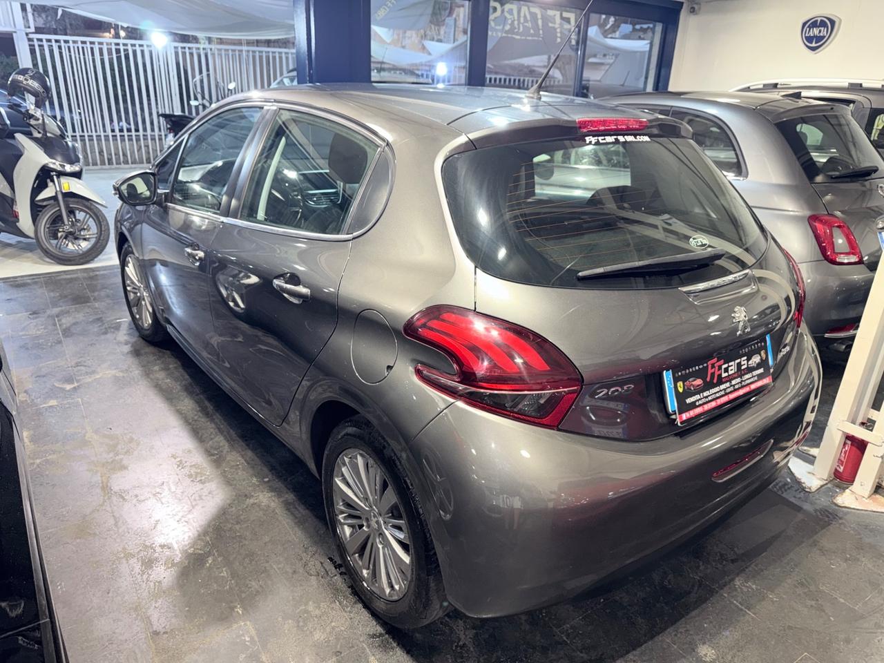 Peugeot 208 BlueHDi 75 5 porte Allure