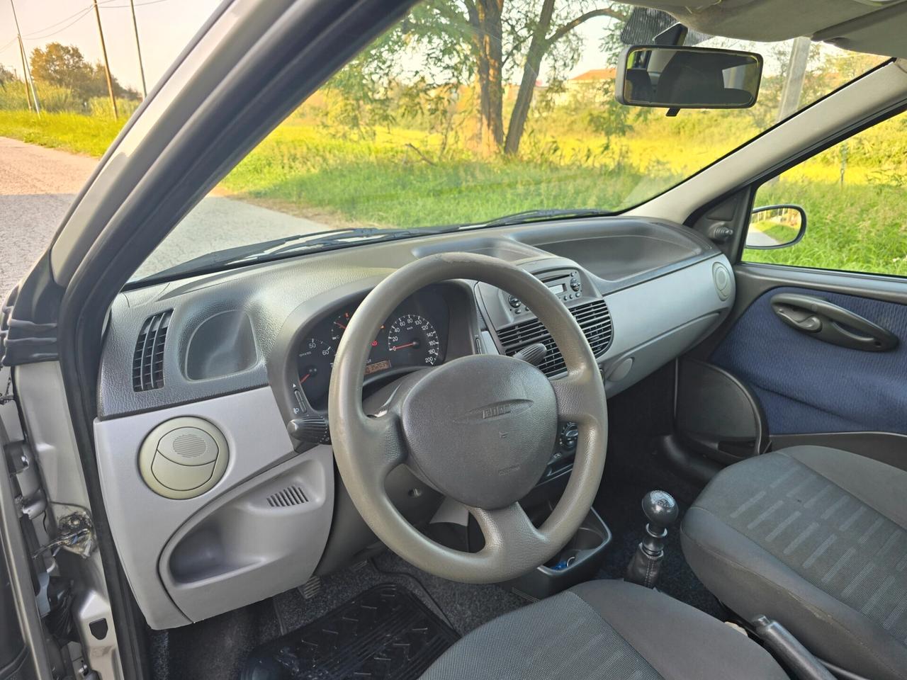 FIAT PUNTO 1.2 BENZINA NEOPATENTATI