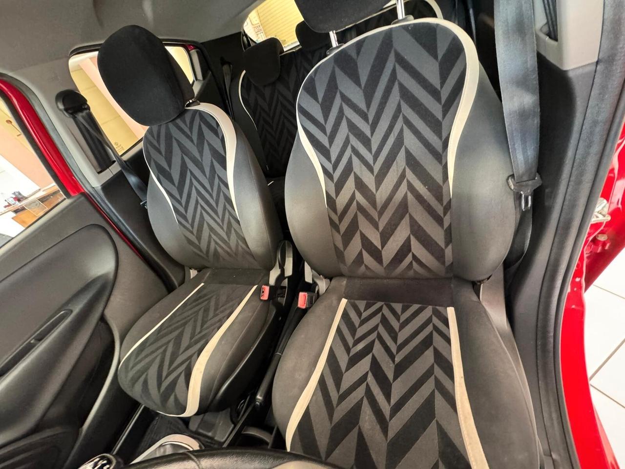 Lancia Ypsilon 1.2 69 CV 5 porte GPL Ecochic Gold