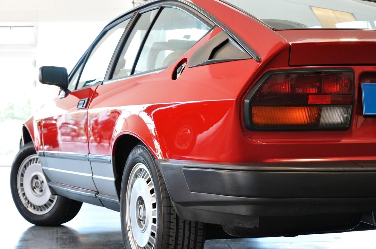 Alfa Romeo Alfetta GTV 2.0
