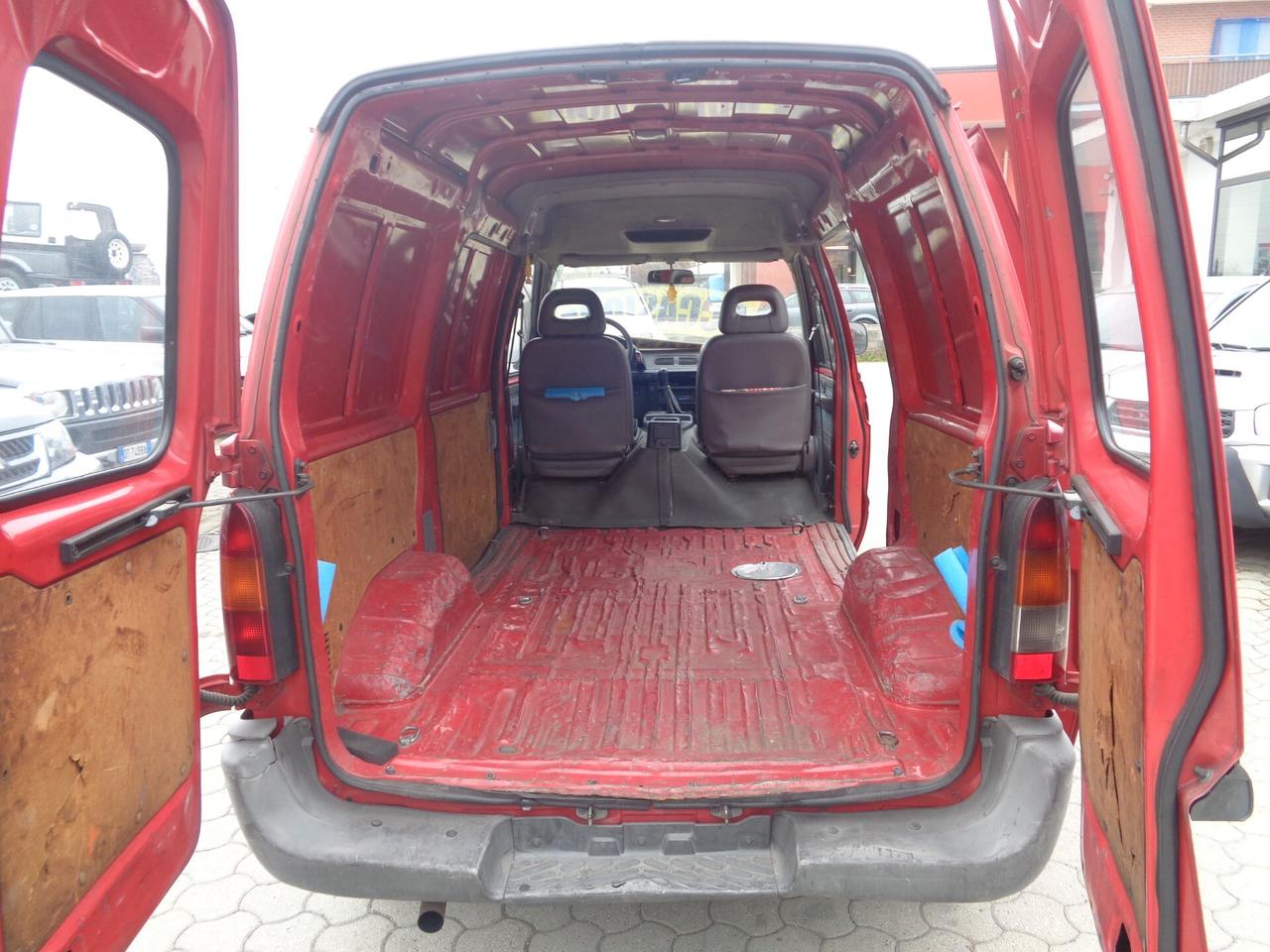 Nissan Vanette Cargo 2.3 diesel PL Furgone SE