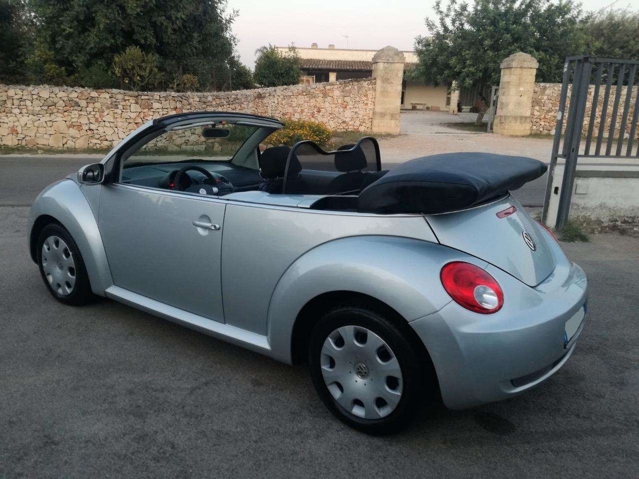 Volkswagen New Beetle 1.4 Cabrio Cappotta Elettrica