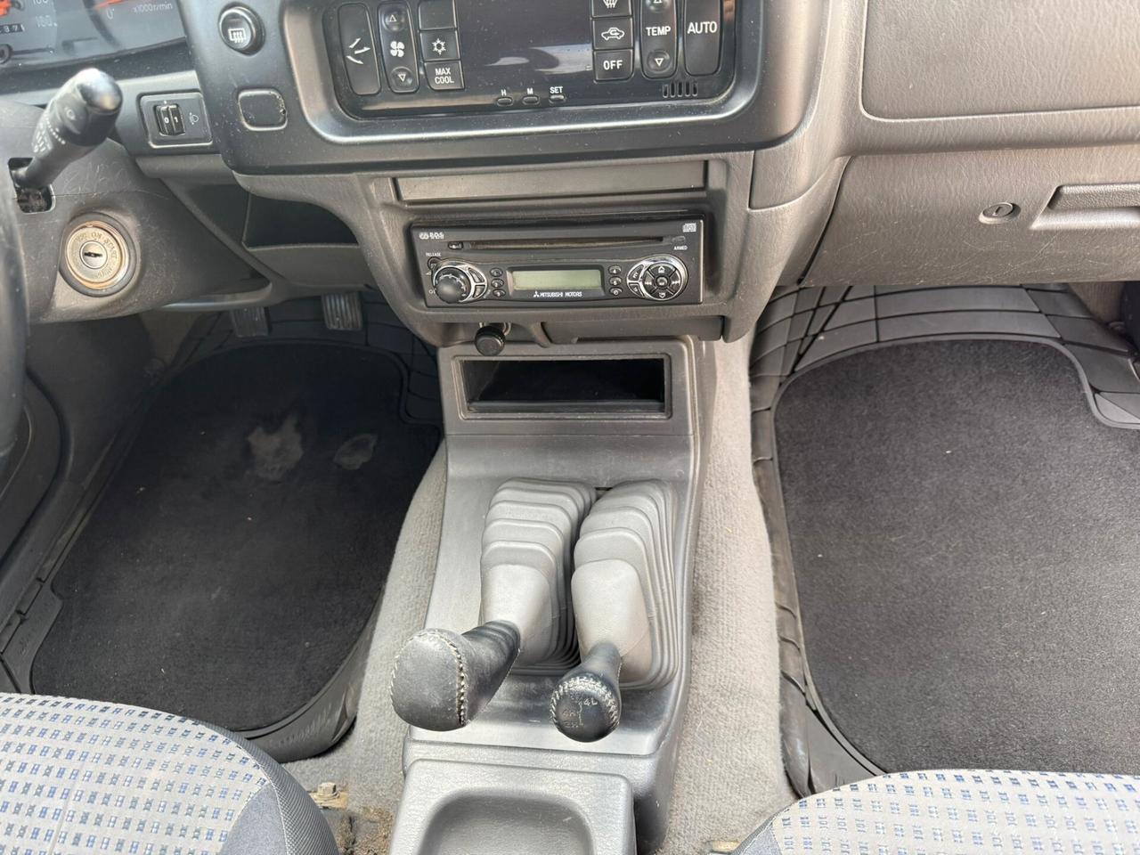 MITSUBUSHI L200 2,5 CRDI 118 CV PICK UP 4WD MAN DOPP CABI