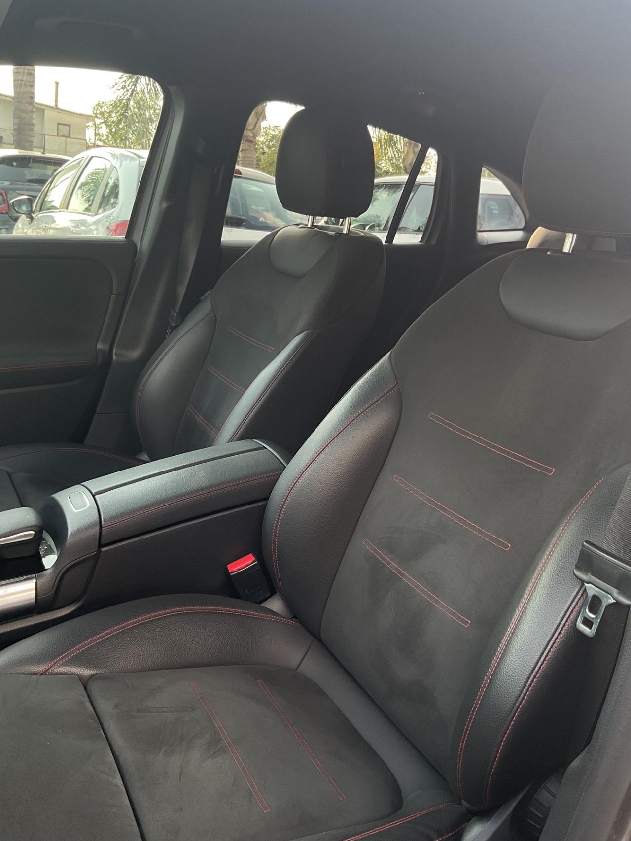 Mercedes-benz GLA 200 d Automatic Premium allestimento AMG