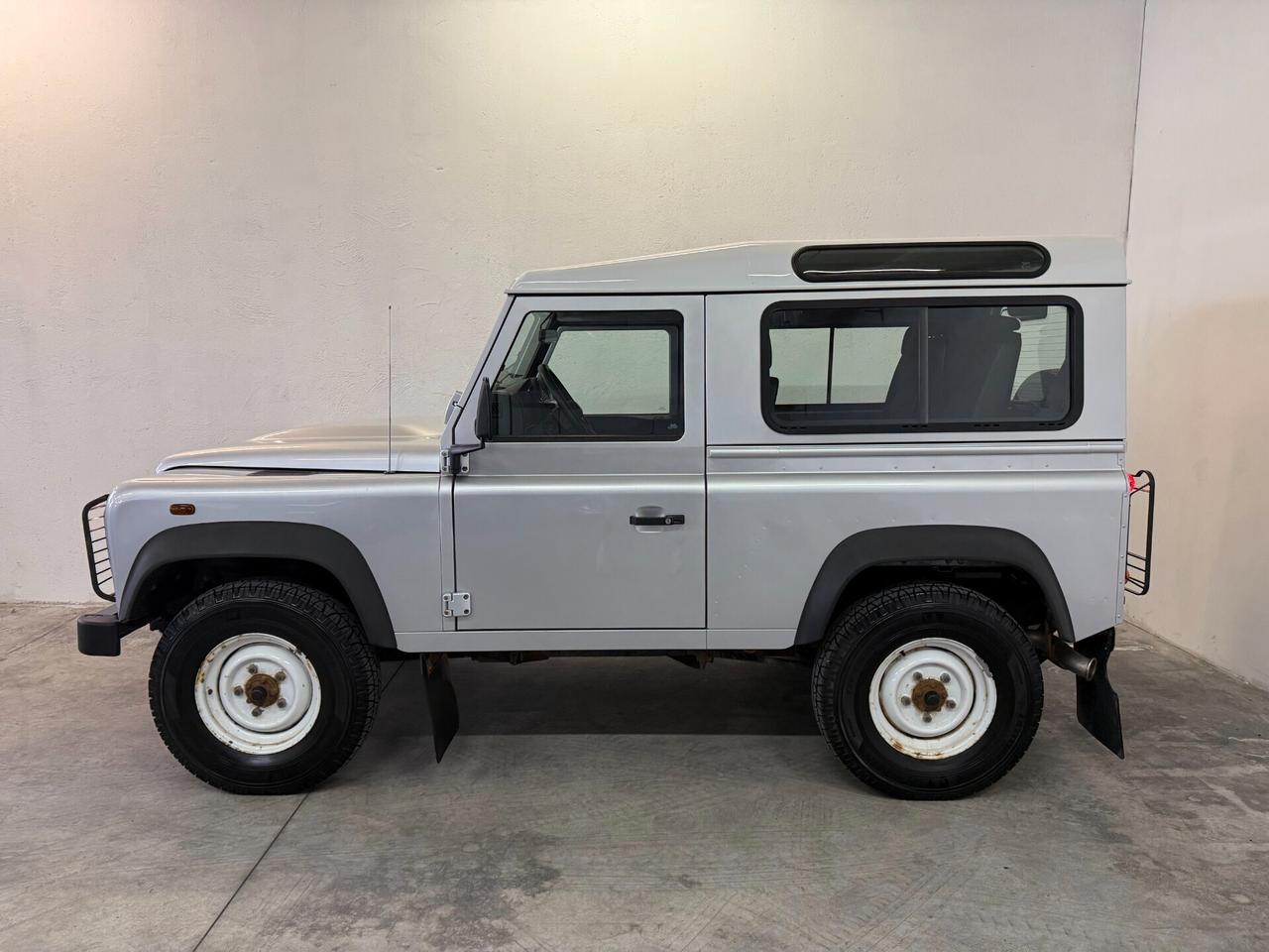 Land Rover Defender 90 2.2 Td Sw Autocarro UNICOPROPIETARIO