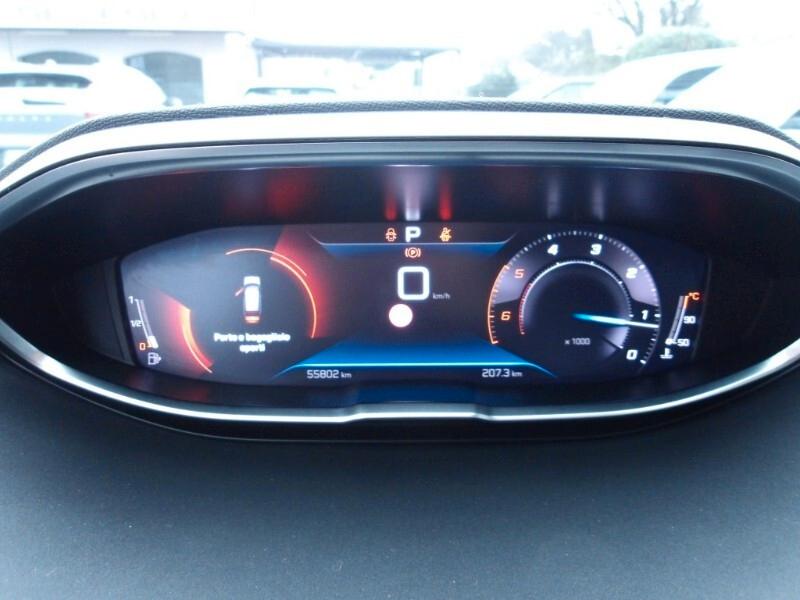 Peugeot 3008 BlueHDi 130 S&S EAT8 Allure