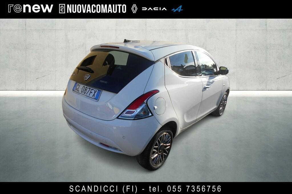 Lancia Ypsilon 1.0 FireFly Hybrid Gold Plus