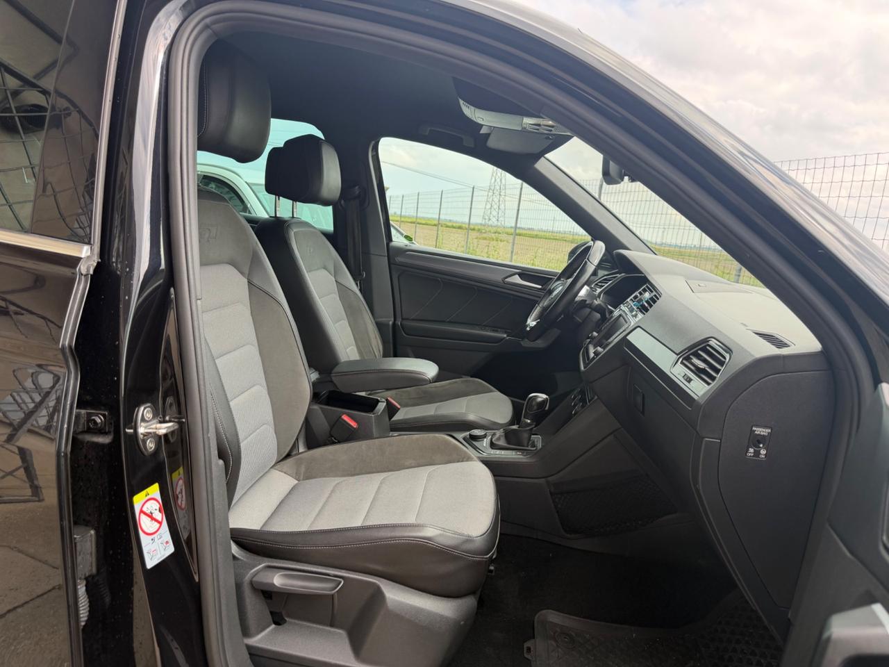 Volkswagen Tiguan 2.0 BiTDI SCR DSG 4MOTION Advanced R-Line BMT