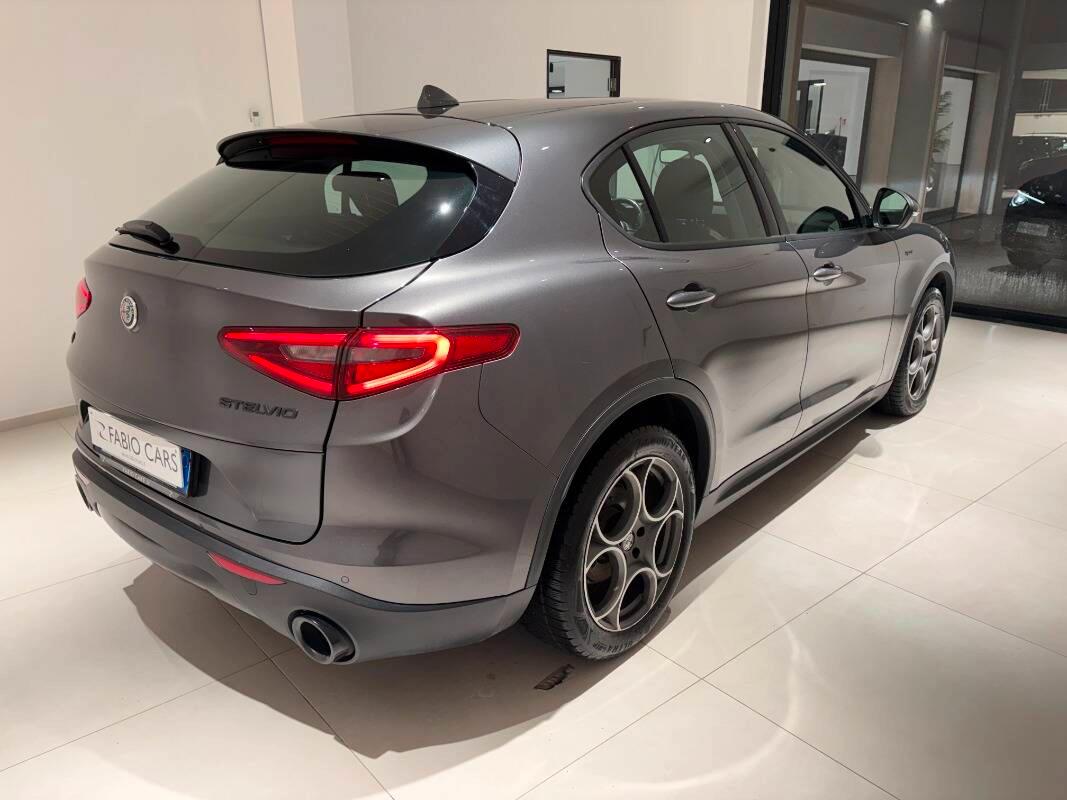 Alfa Romeo Stelvio 2.2 t Sprint Q4 190cv auto