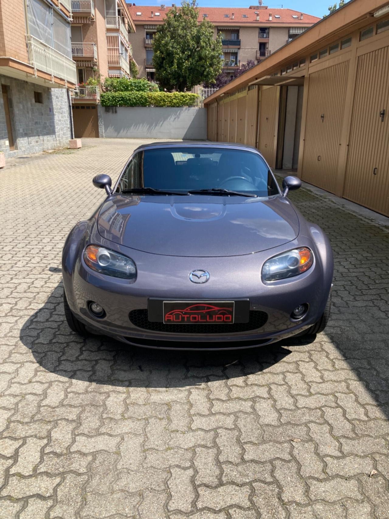 Mazda MX-5 Roadster Coupé 1.8L Fire