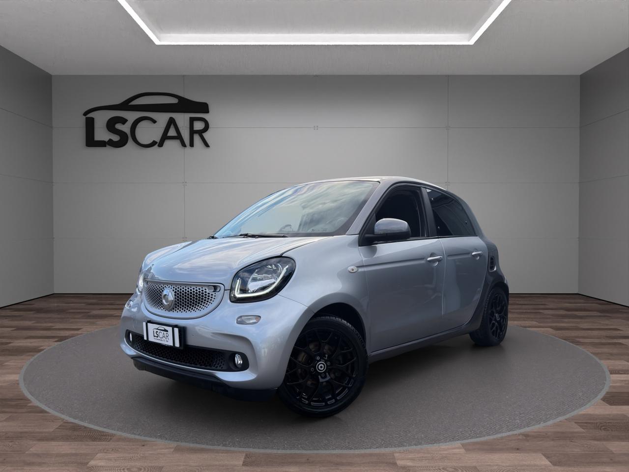 Smart forfour 0.9 t Passion 90cv - Unipro - Promo Finanziamento - Cerchi 16" - Schermo - Retrocamera