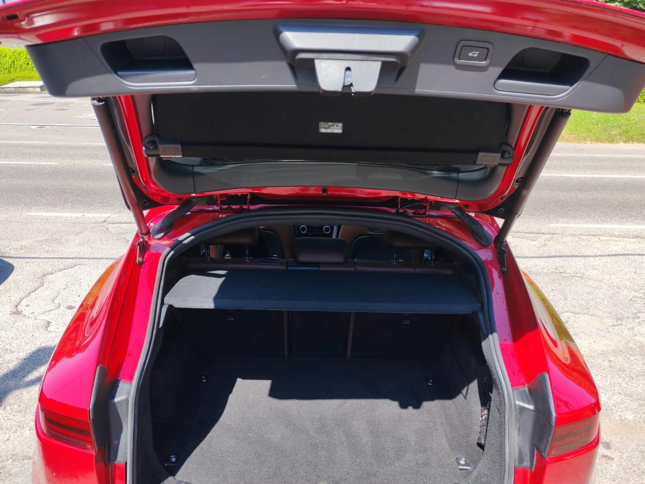 Jaguar E-Pace 2.0D I4 204 CV AWD Auto R-Dynamic HSE