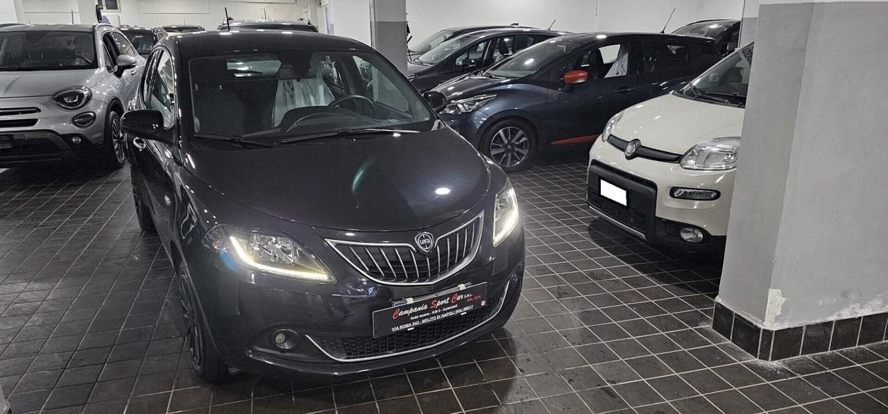 NUOVA LANCIA YPSILON GOLD MY24 1.0 HYBRID 71CV BENZ/ELETTRICA