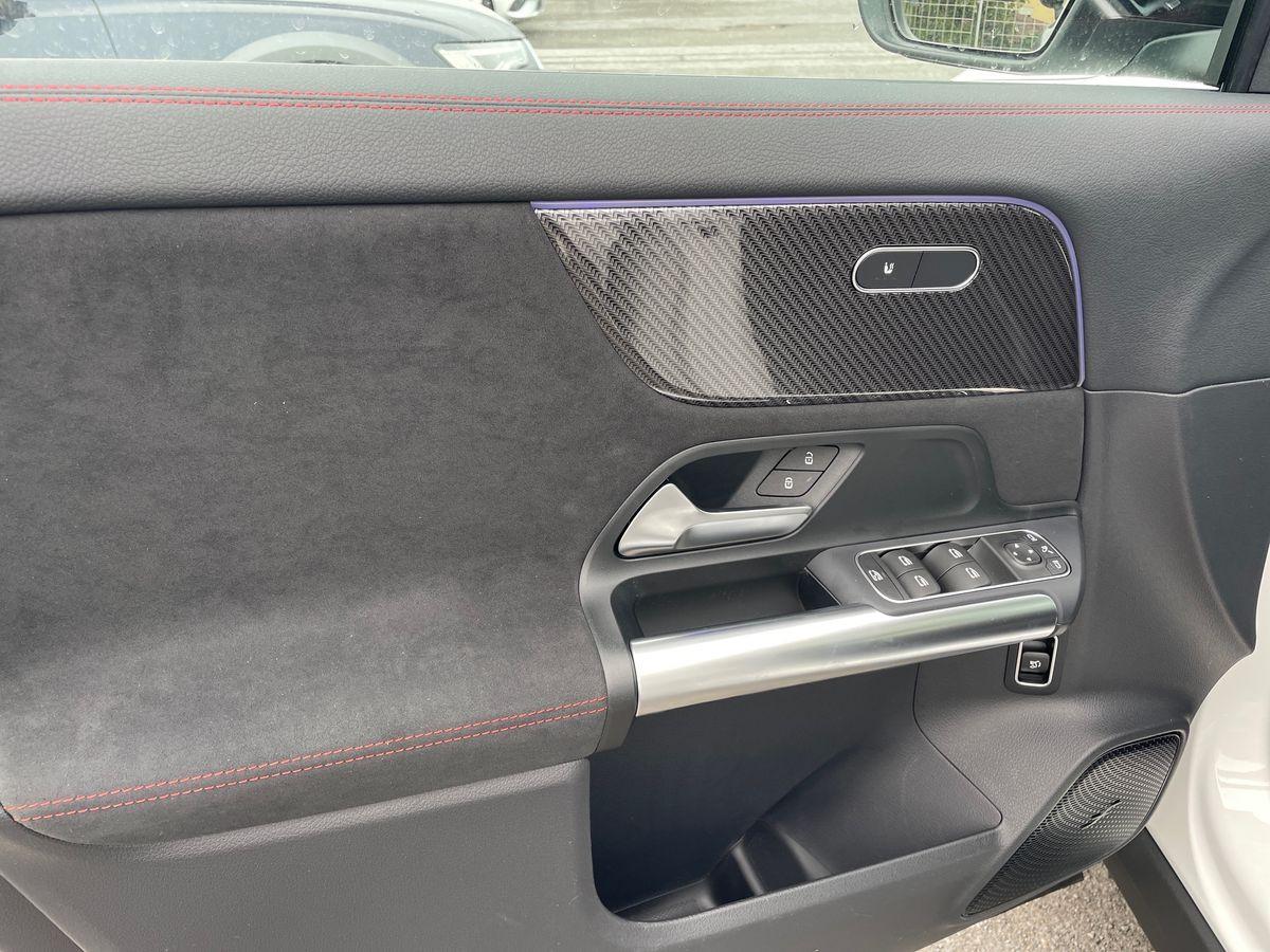 Mercedes-Benz GLA 200 d automatic