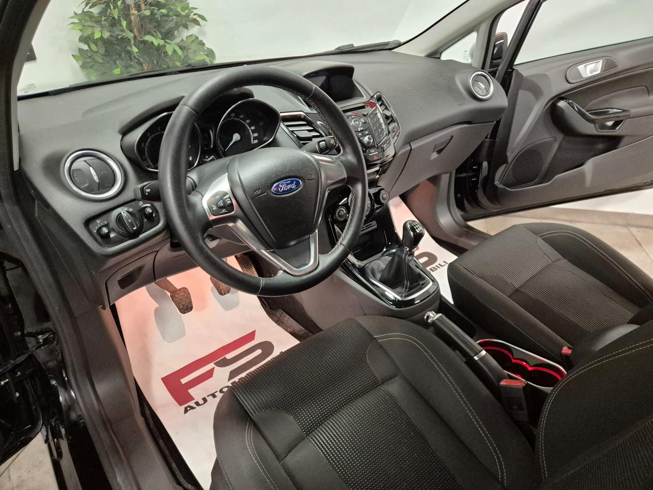 Ford Fiesta 1.4 - GPL Black & White Edition