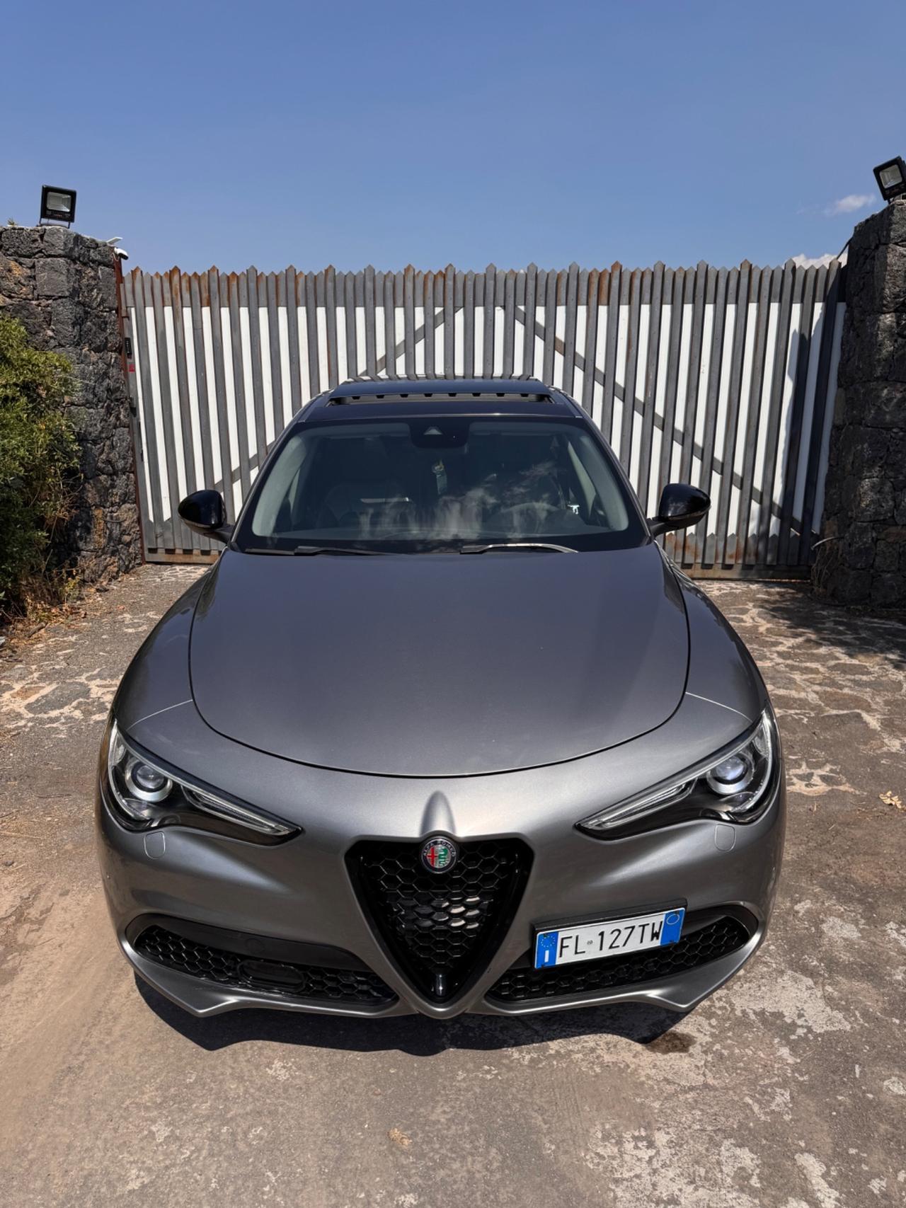 Alfa Romeo Stelvio 2.0 Turbo benzina 280cv
