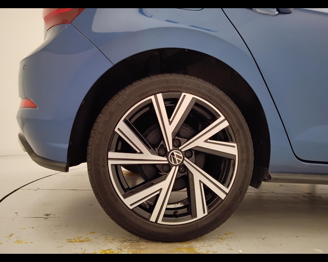 VOLKSWAGEN Polo VI 2022 - Polo 1.0 tsi R-Line 95cv