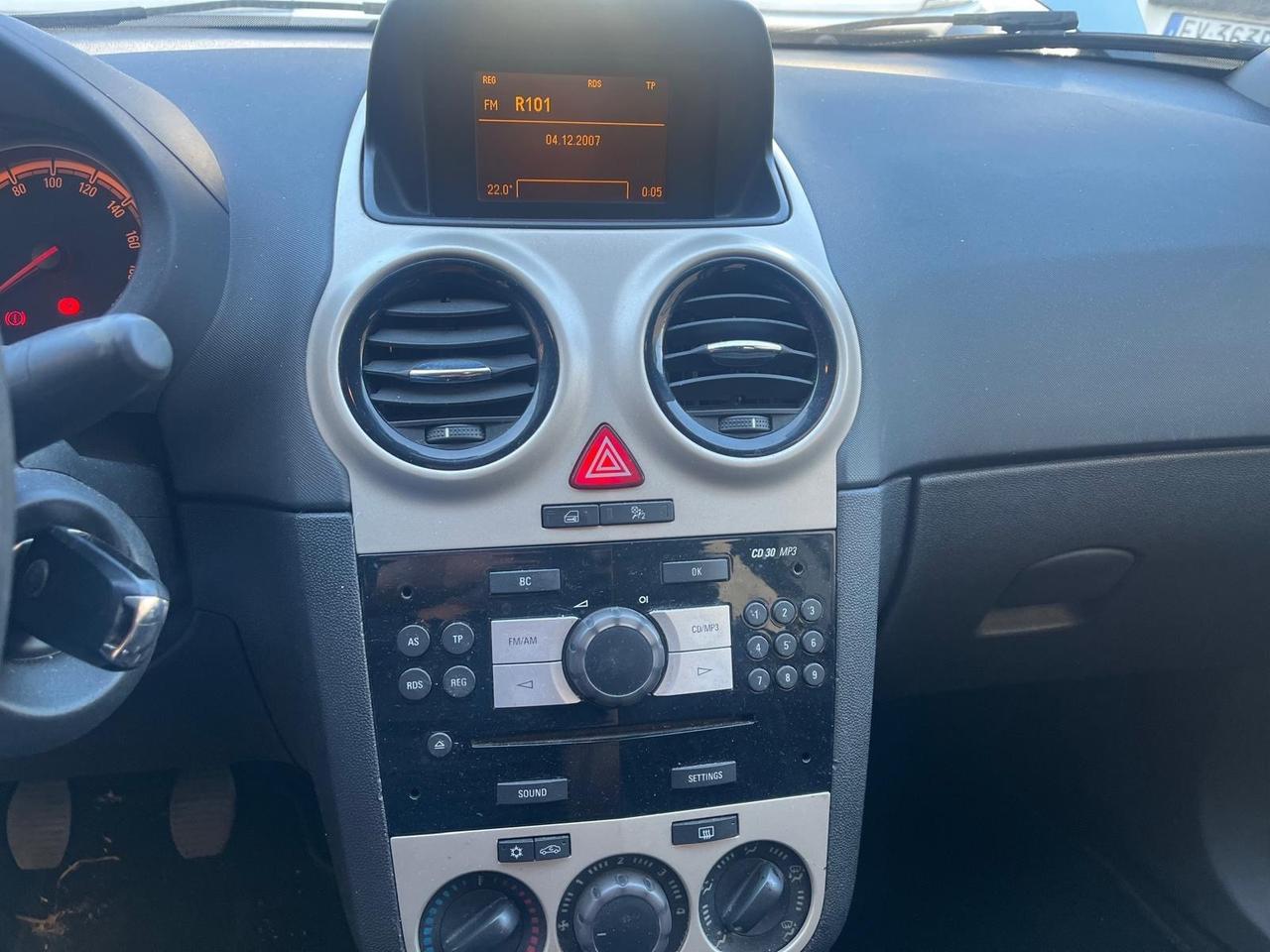 Opel Corsa 1.2 5 porte Club