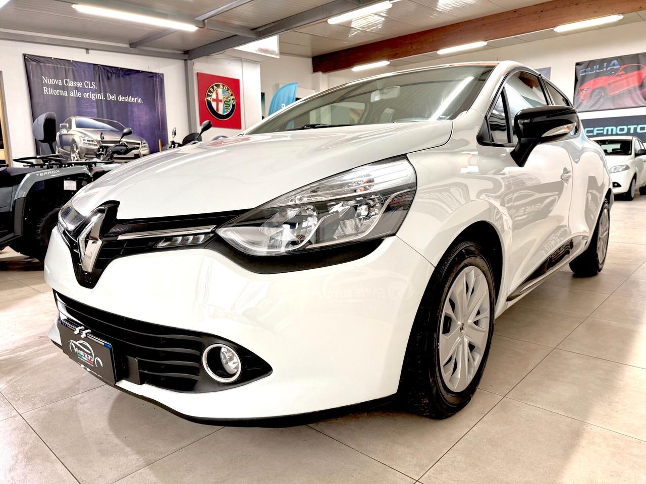 Renault Clio 1.2 75CV 5 porte Costume National