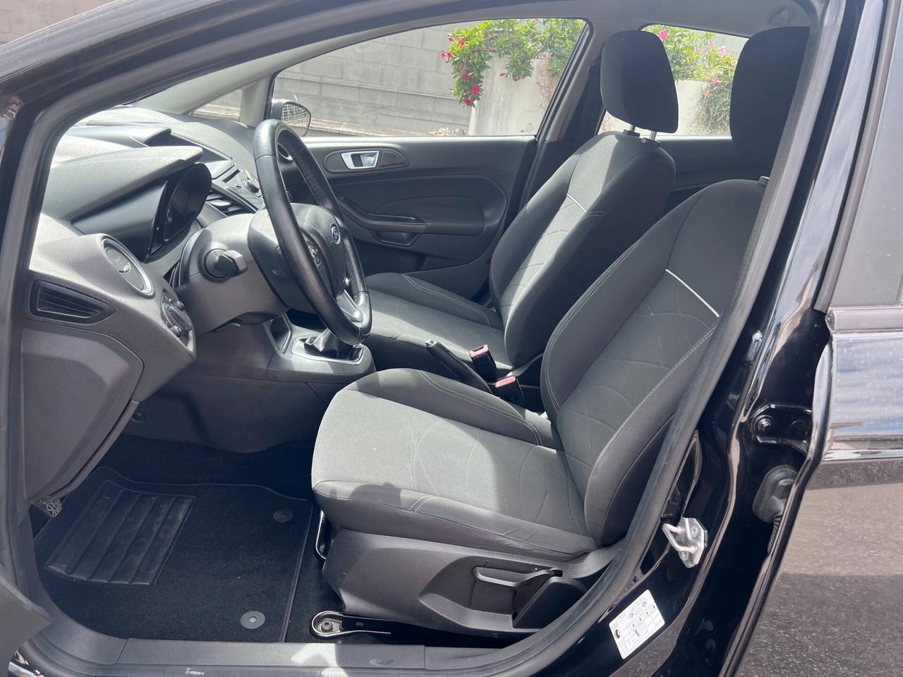 Ford Fiesta 5pt 1.5 tdci 75cv Business CLIMA/PDC PERFETTA!!