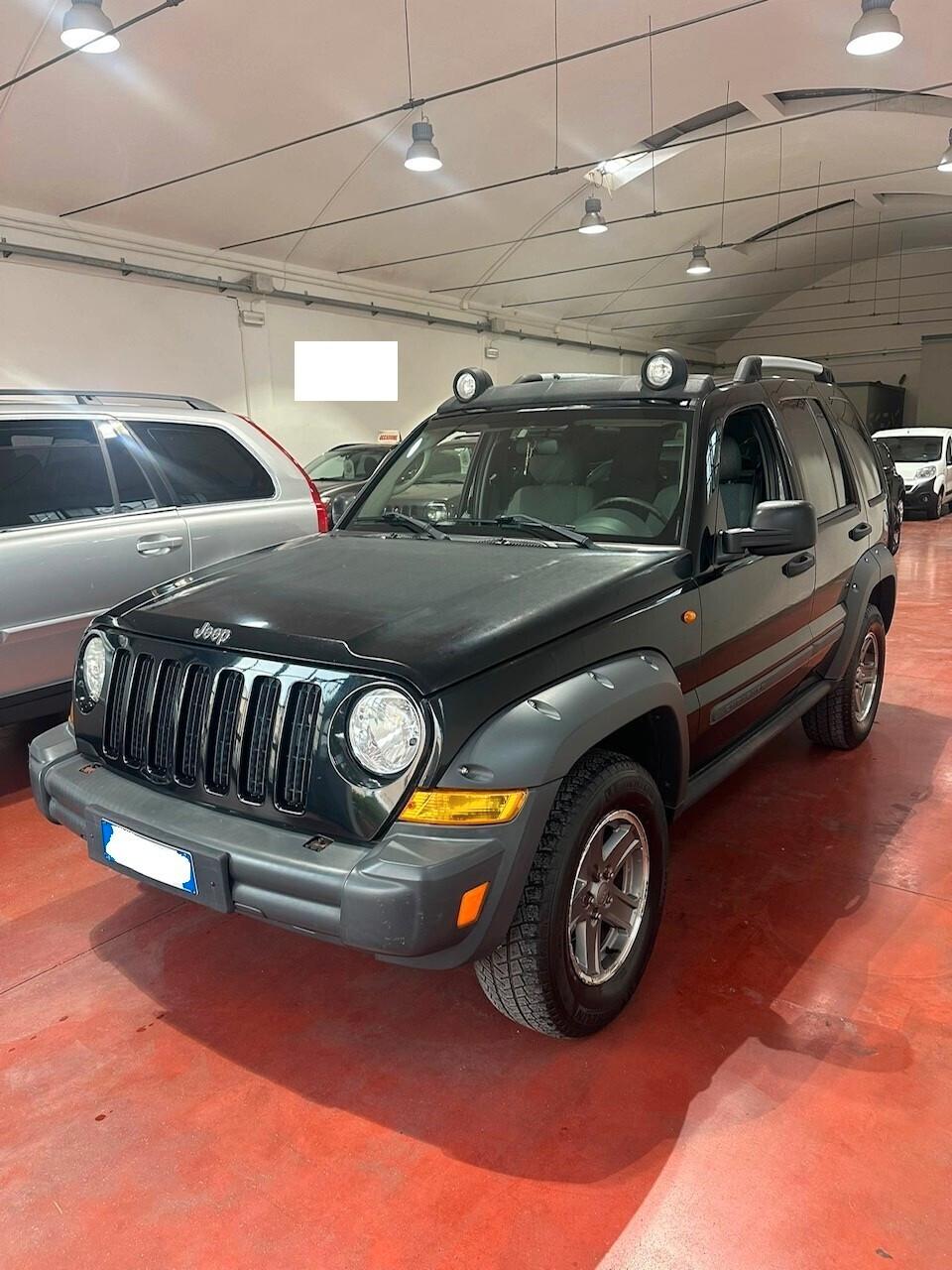 Jeep Cherokee 2.8 CRD Sport--LEGGI BENE--SOLO OPERATORI DEL SETTORE O EXPORT-