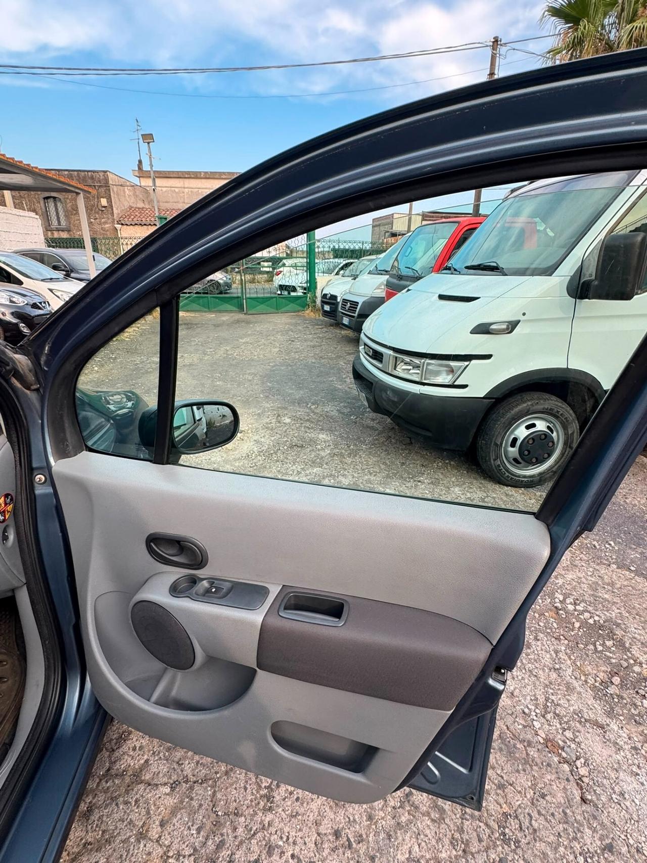 Renault Modus 1.5 dCi 85CV Dynamique