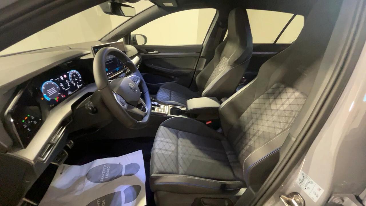 Volkswagen Golf 2.0 TDI 150 CV DSG SCR R-Line