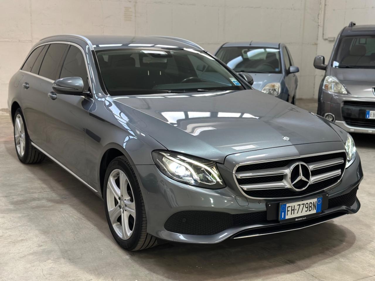 Mercedes-benz E 220d SPORT PREMIUM UNICOPR GARANZ