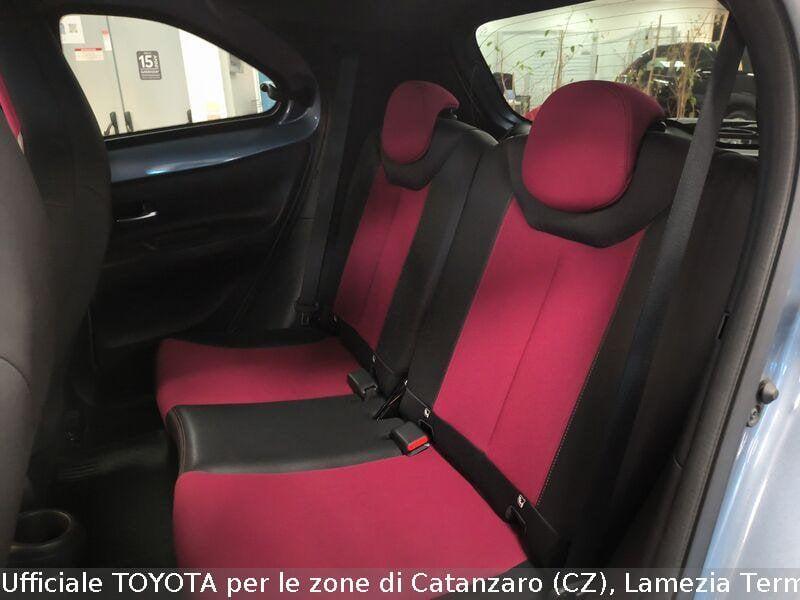 Toyota Aygo X Aygo X 1.0 VVT-i 72 CV 5p. Undercover