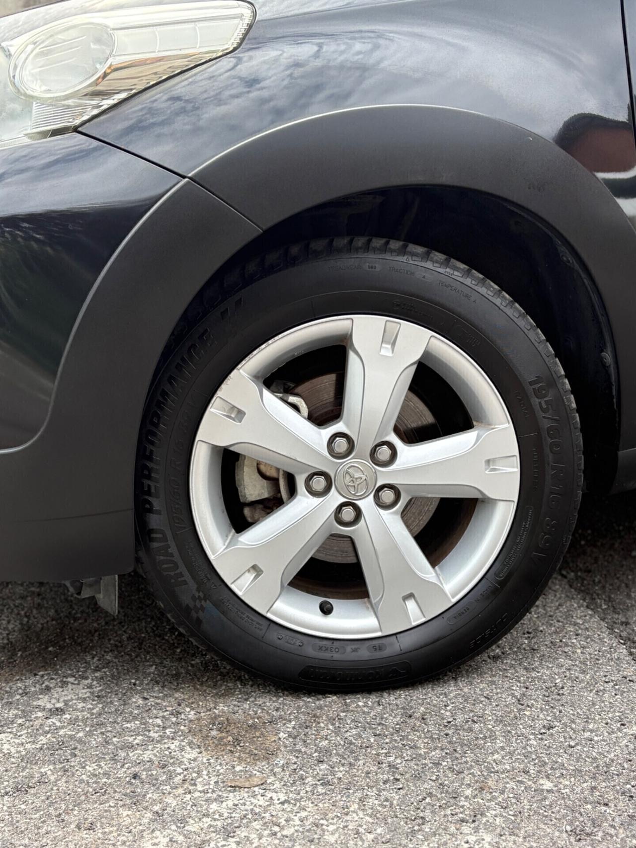 Toyota Urban Cruiser 1.4 D-4D AWD Luxury 4x4