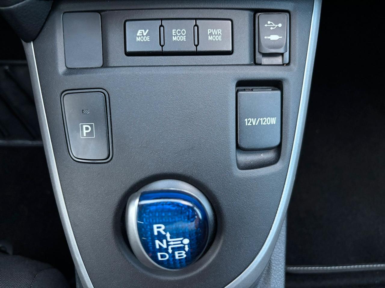 Toyota Auris 1.8 Hybrid