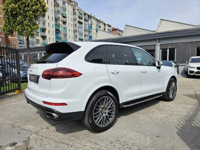 PORSCHE Cayenne 3.0 Diesel Platinum Edition GANCIO TRAINO