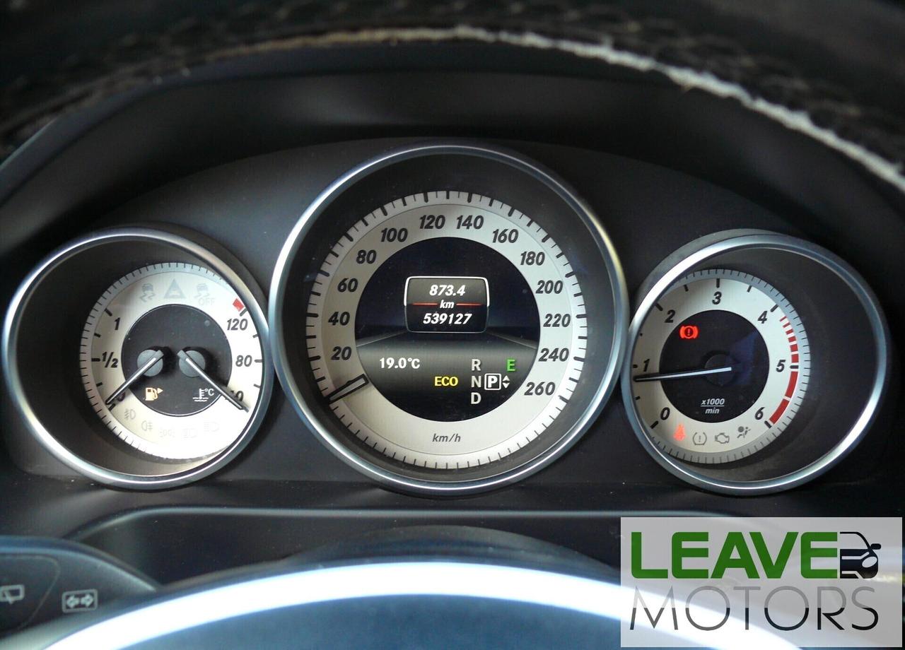Mercedes-benz E 220 S.W. Premium (M1530)