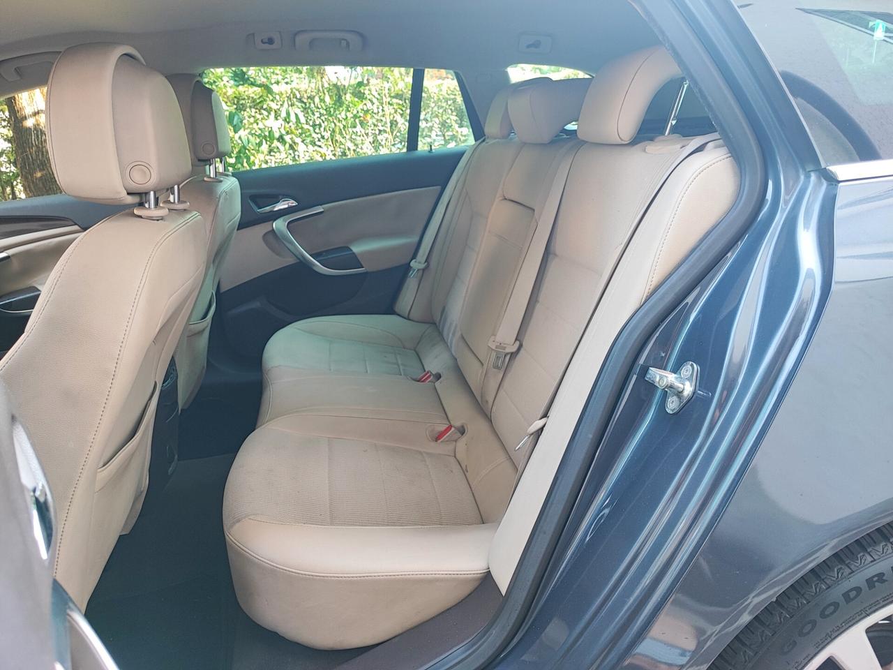 Opel Insignia 2.0 160 CV sports Tourer Cosmo